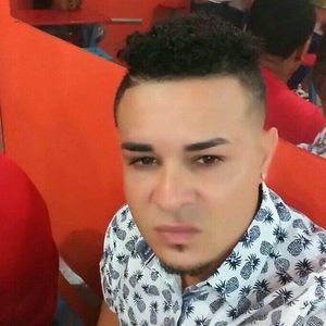 Meet your Posher, Victor rafael